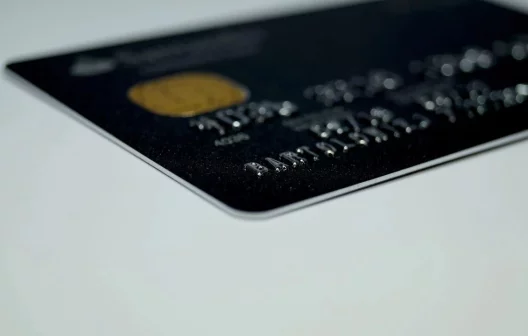 "Descubra o segredo: como parcelar seu saldo total do cartão em poucos passos!"