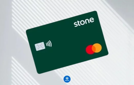 "Descubra os incríveis benefícios do cartão Stone e solicite o seu agora mesmo - sem anuidade!"