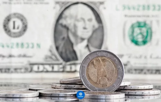 "Dólar Hoje: Descubra a melhor opção entre Dólar Comercial e Turismo e economize muito!"