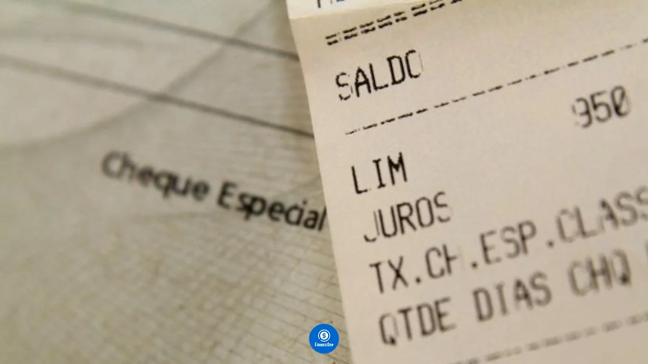 Vale a pena pegar dinheiro do cheque especial em 2025?