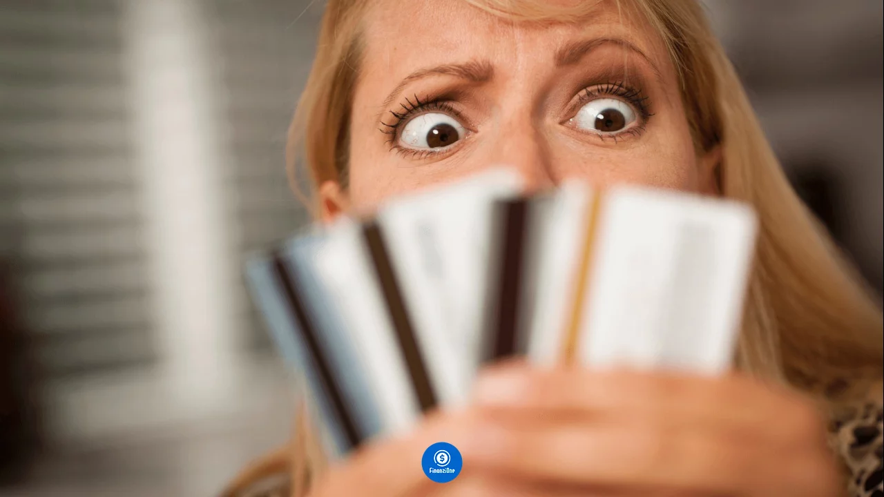 Cartão de crédito emprestado: Por que 12% dos brasileiros recorrem a essa prática arriscada?