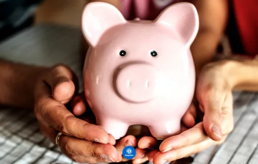 "Transforme sua vida financeira agora: descubra 5 dicas práticas para organizar suas finanças"