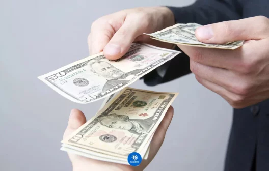 "Descubra como ganhar dinheiro sem fronteiras: receba seu salário do exterior!"