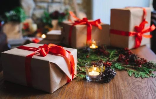 "Descubra os segredos para uma decoração de Natal incrível gastando menos em 2025!"