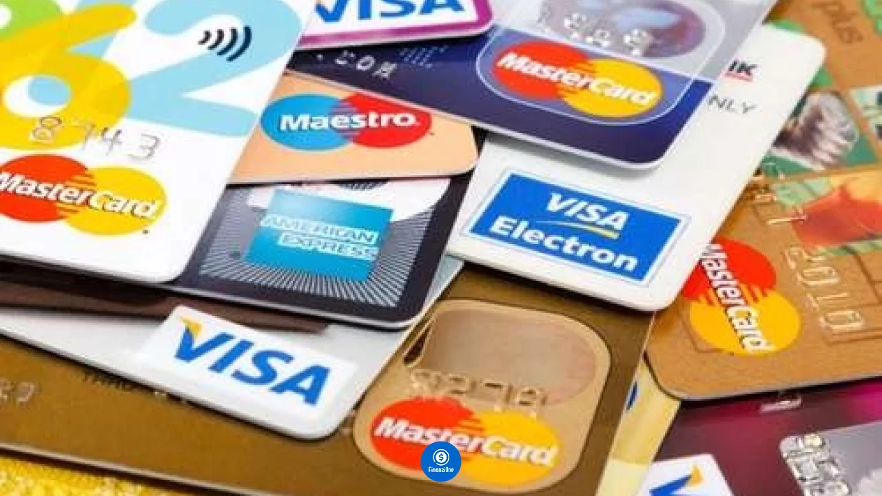 Como conseguir cartão de crédito sem renda e negativado? Conheça opções